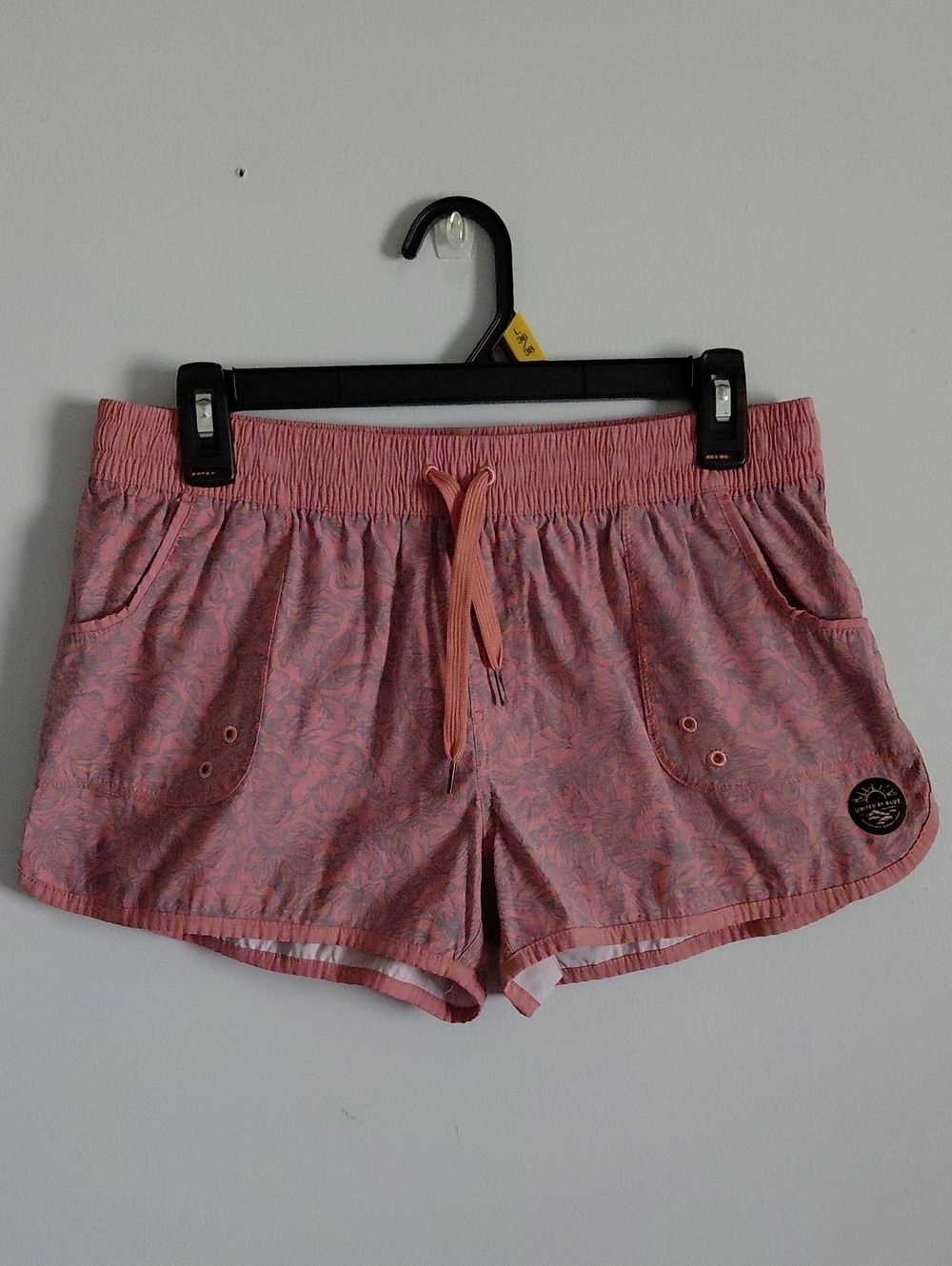 United By Blue Backcountry Womens Floral Pink Drawstring Athletic Board Shorts M - Picture 3 of 15
